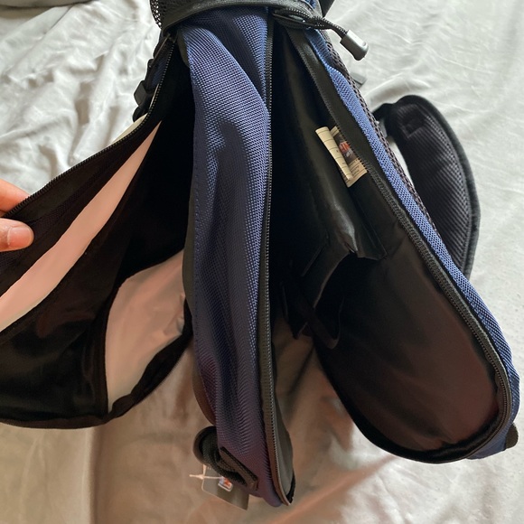 Backpack - Picture 3 of 5